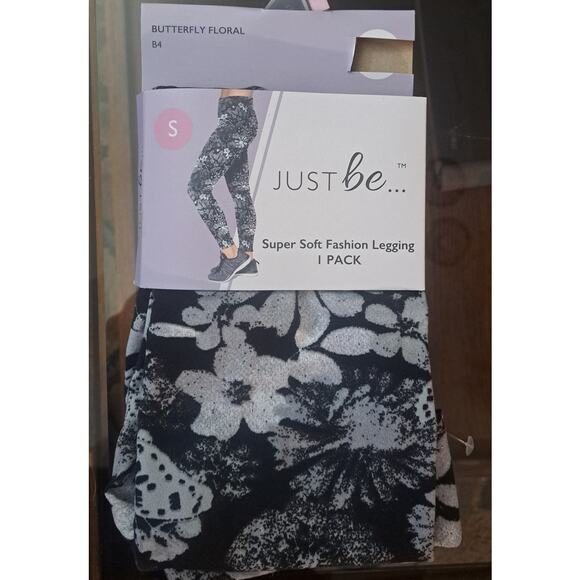 New Ladies Black & White Floral Butterfly Super Soft Fashion Leggings Size Small - Picture 2 of 10